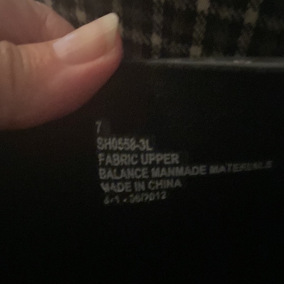 Black and white rubber boots, never worn, size 7 - Picture 3 of 3